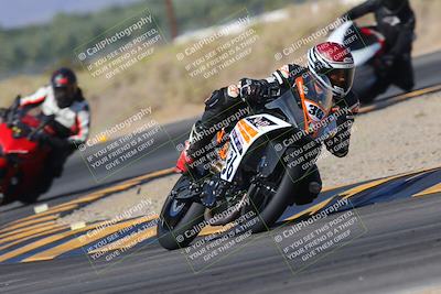 media/Nov-06-2023-Moto Forza (Mon) [[ce023d0744]]/3-Intermediate Group/Session 3 (Turn 16)/